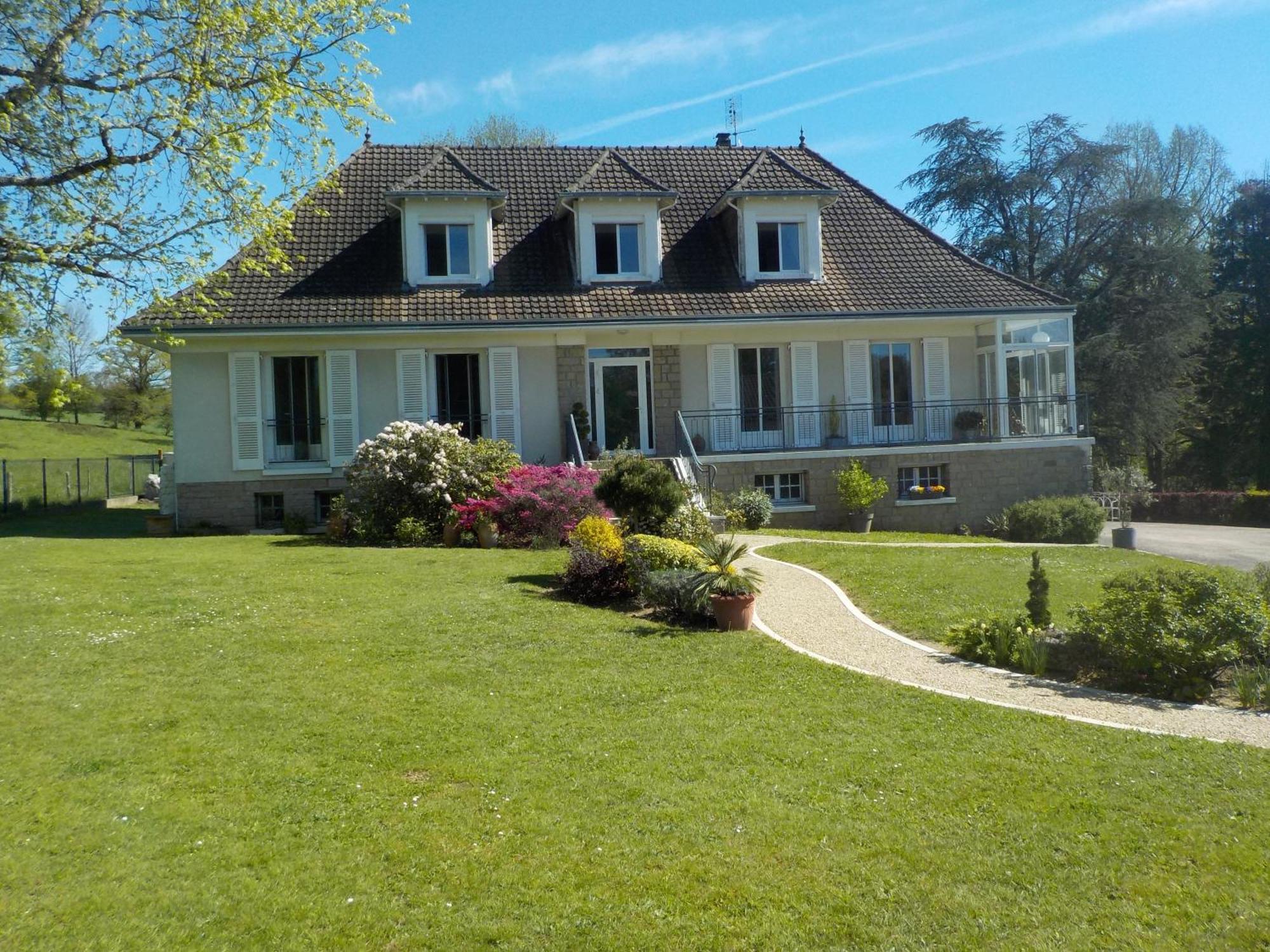Charmant Appartement Dans Maison De Caractere Saint-Brice-sur-Vienne Exteriér fotografie